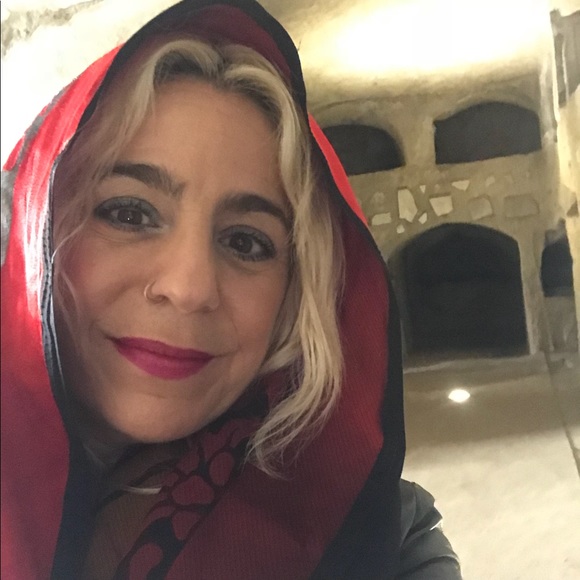 Meet your Posher, Antoinette - Picture 6 of 16